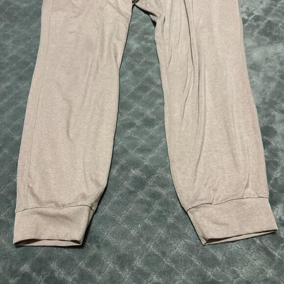 Vuori DreamKnit Performance Joggers in Dogwood Heather Pink Women Medium M Pants - Picture 2 of 8